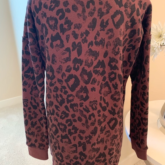 Peyton Jensen long sweatshirt in copper copper - Picture 3 of 7